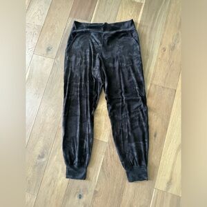 Lululemon Align Joggers, HR, sz 12, full length. Incognito camo multi grey.